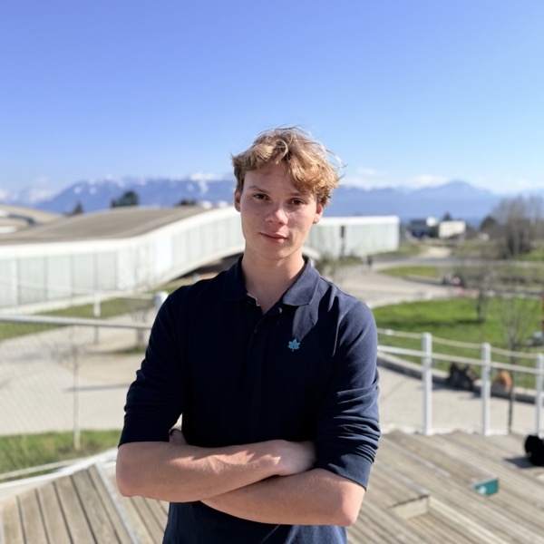 Portrait of Jules, co-founder of Prépa Polytech, on the EPFL campus